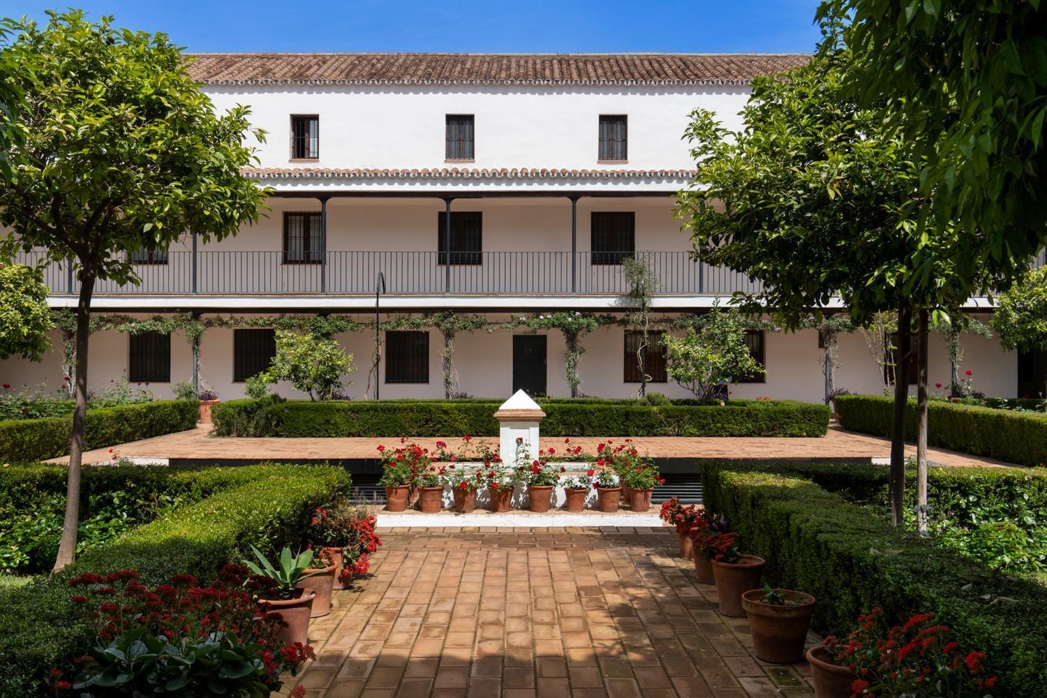 Magno Apartments San Laureano - Private Parking Included 塞维利亚 外观 照片